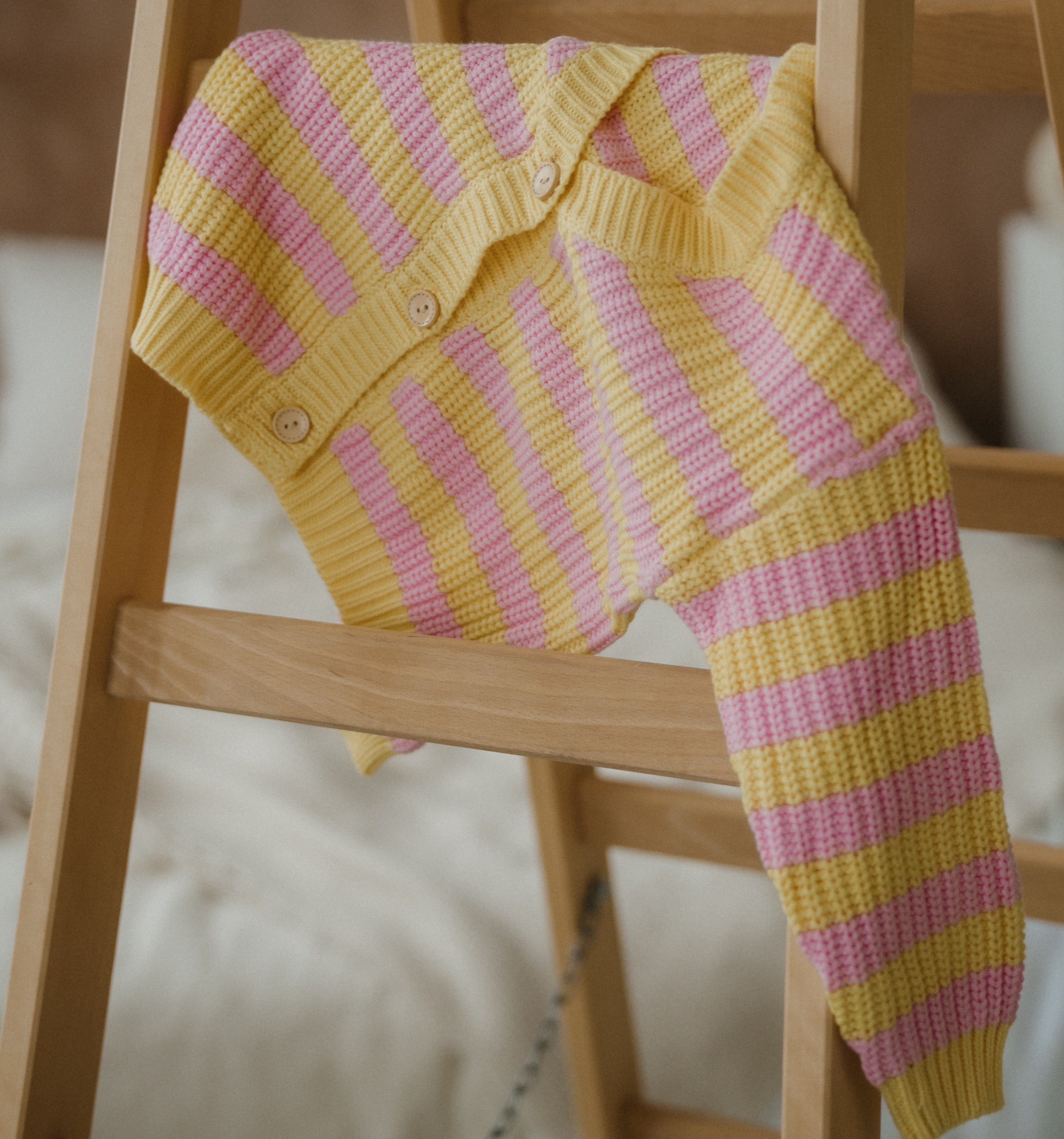 Lollipop knit cardigan