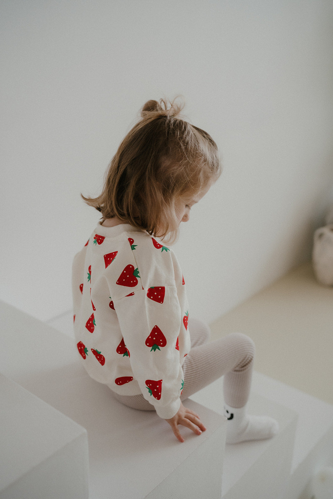 Strawberry Pullover