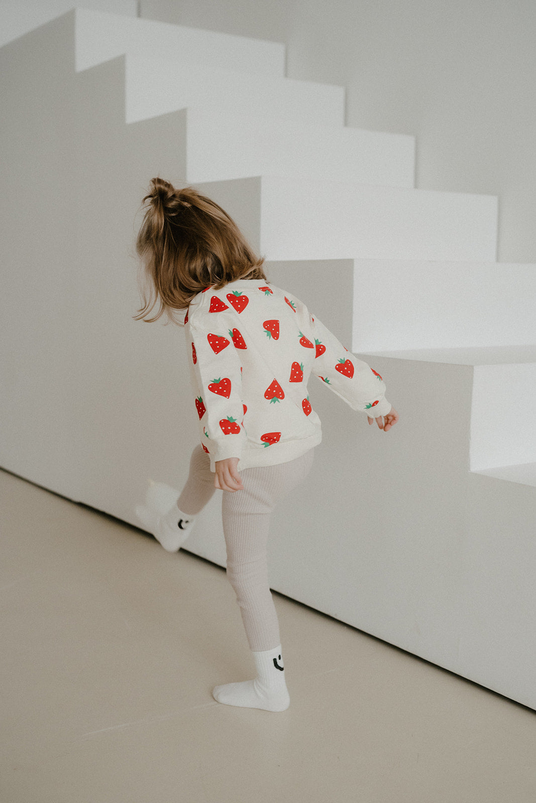 Strawberry Pullover