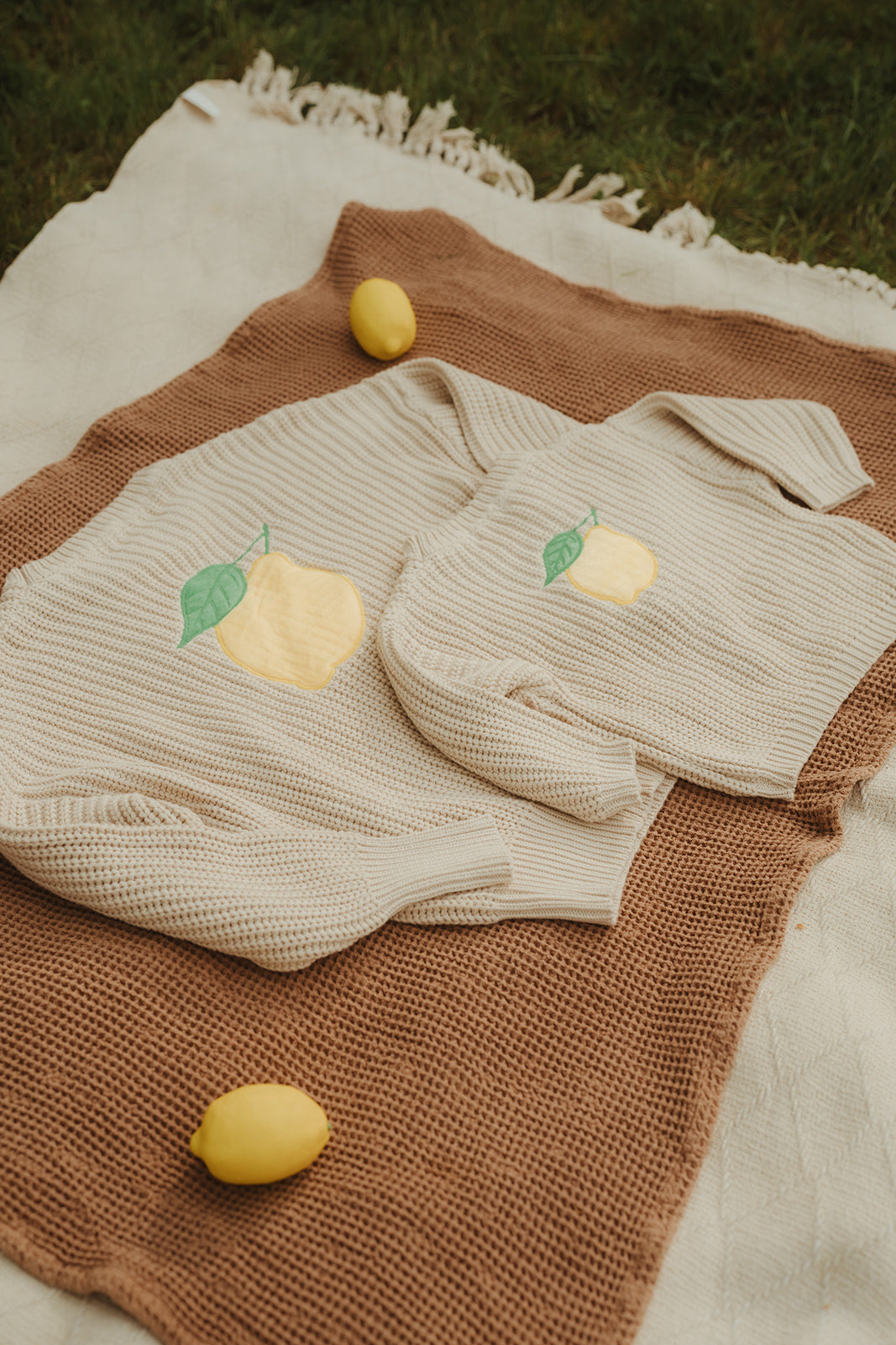 Mom Knit Pullover Lemon