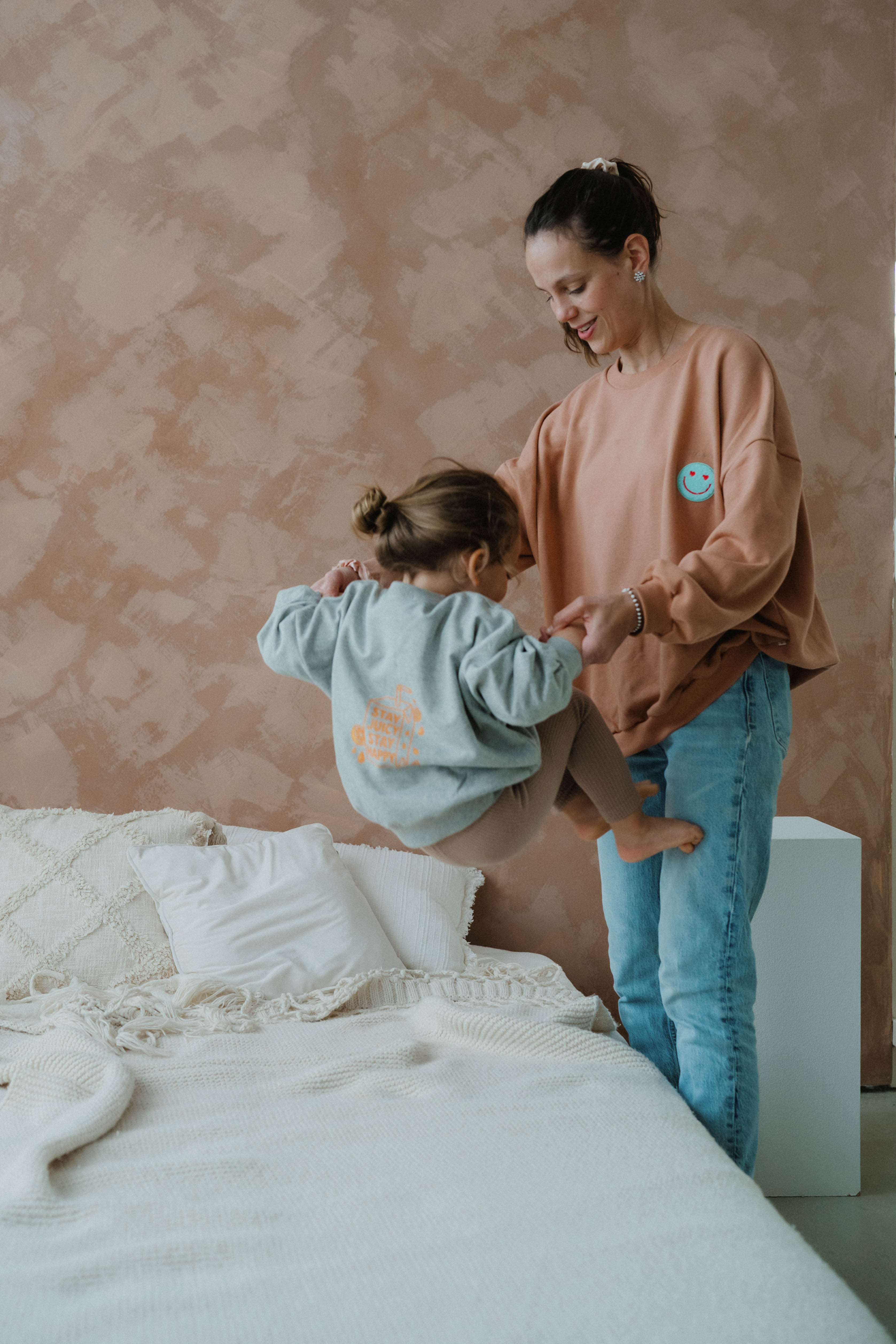 Ain't no hood like motherhood Oversize Mom Sweater