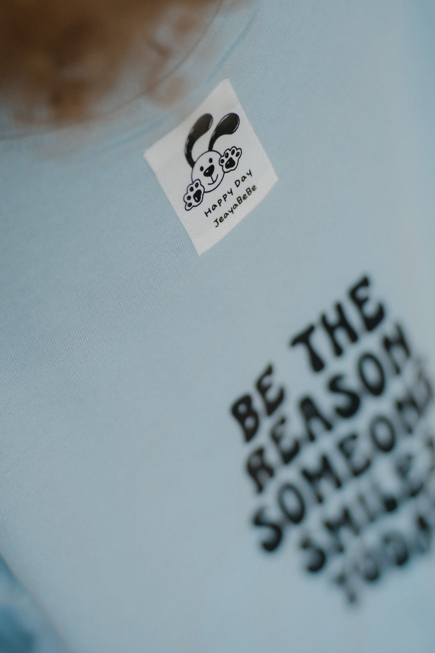 Someone smiles today Set