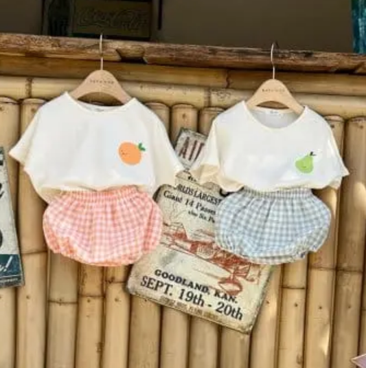 Pear Set Bloomer T-Shirt