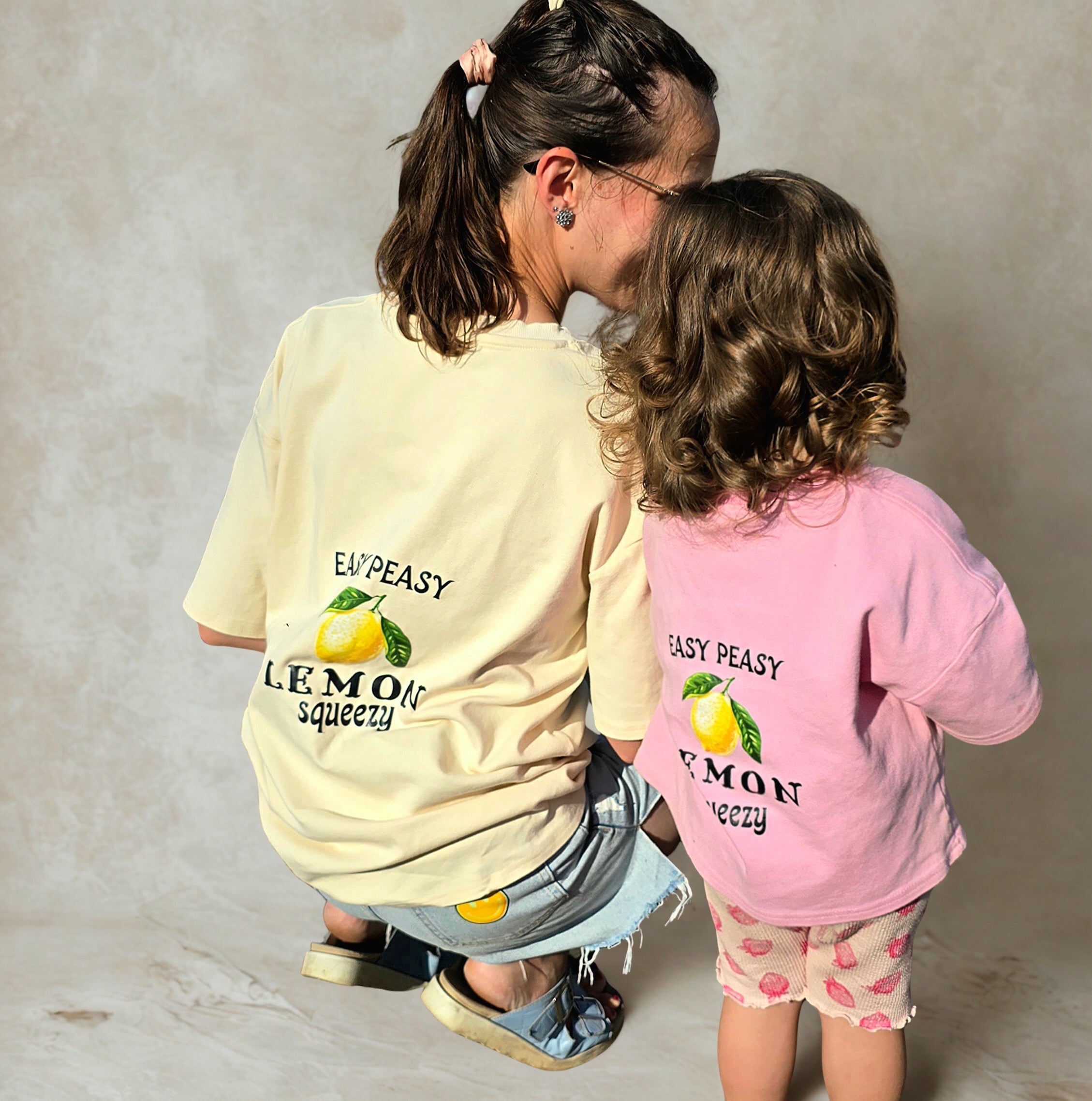 Lemon squeezy Tshirt Mom